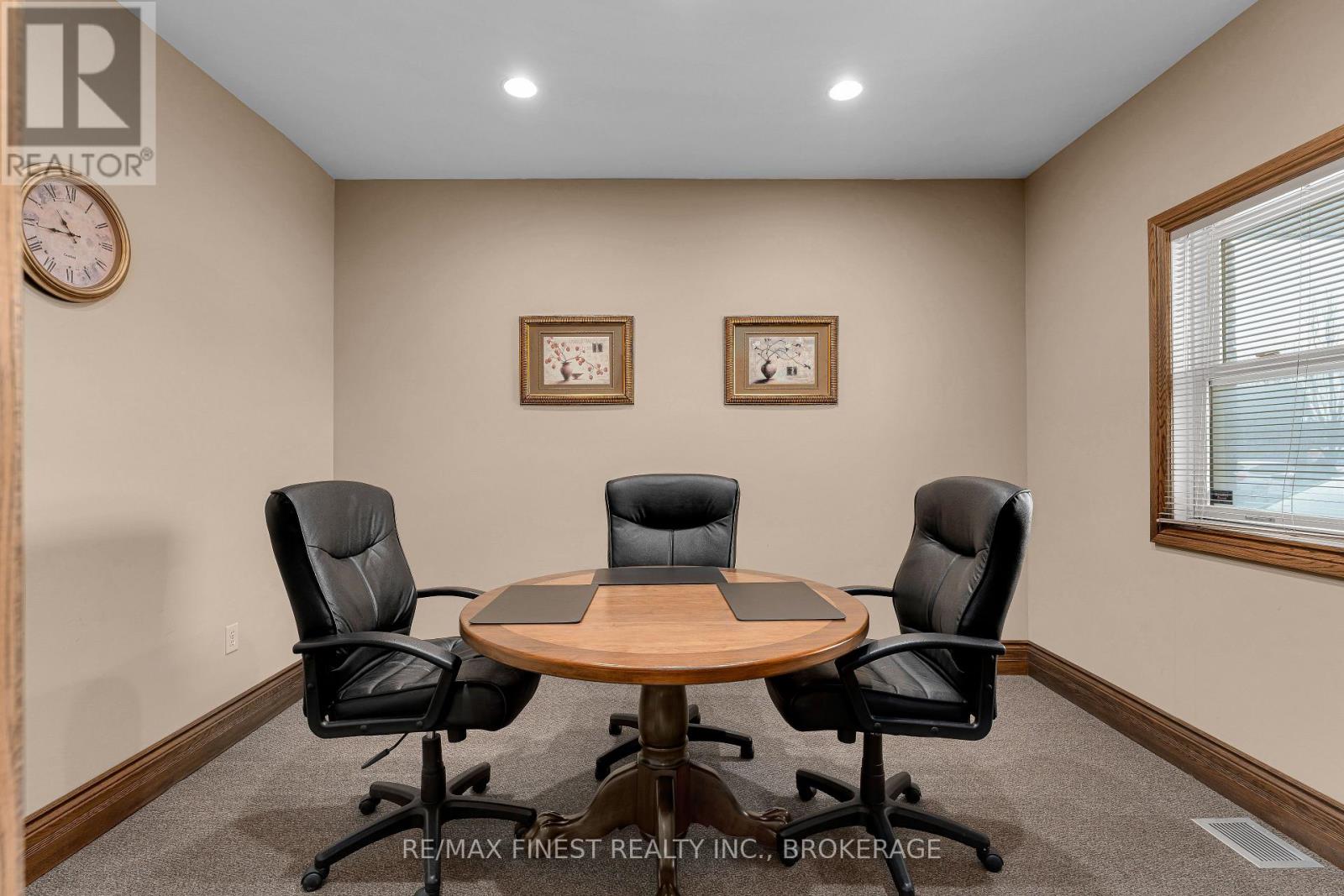 4 & 5 - 739 ARLINGTON PARK PLACE