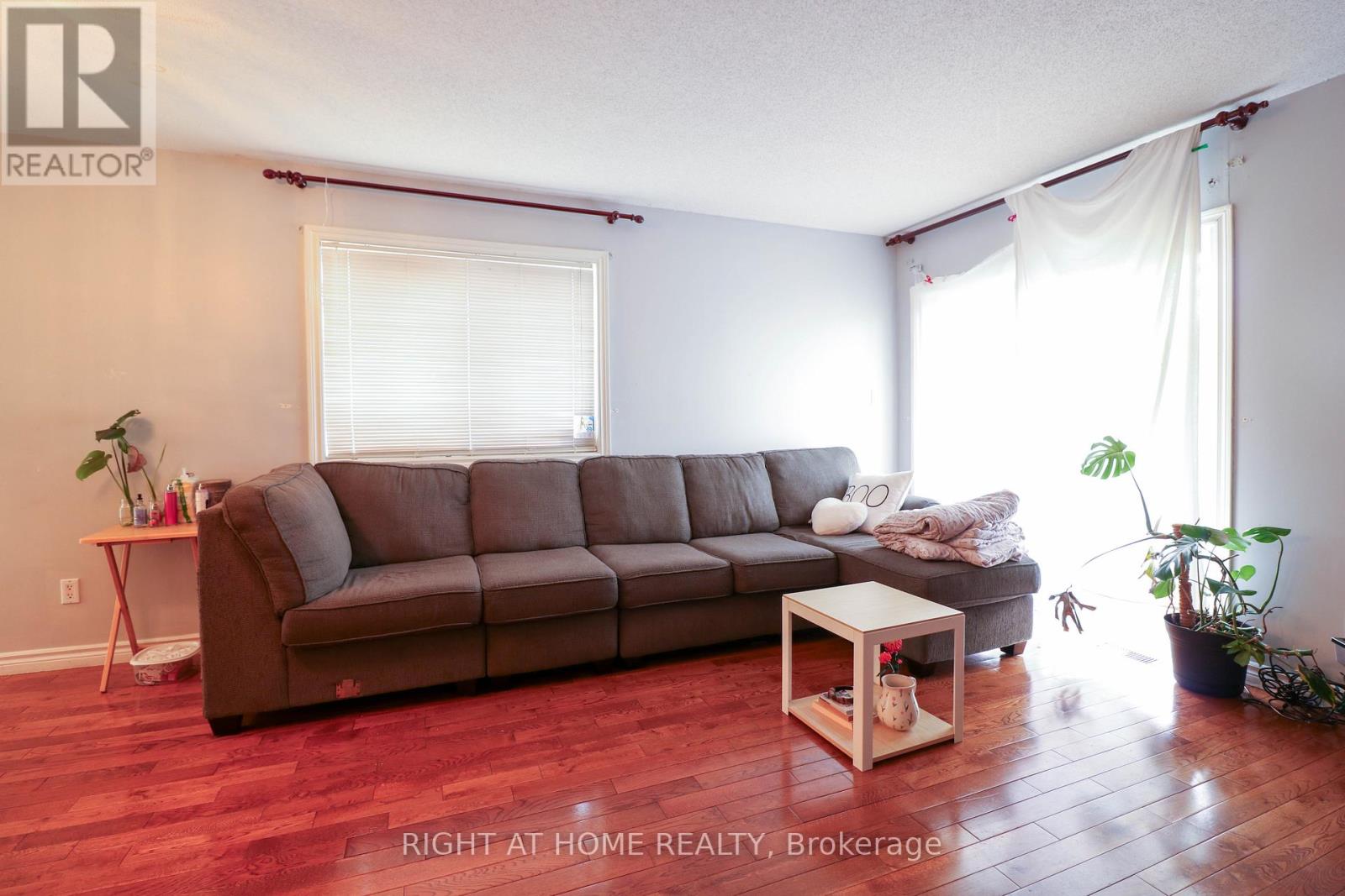 1901 HAMPSTEAD PLACE