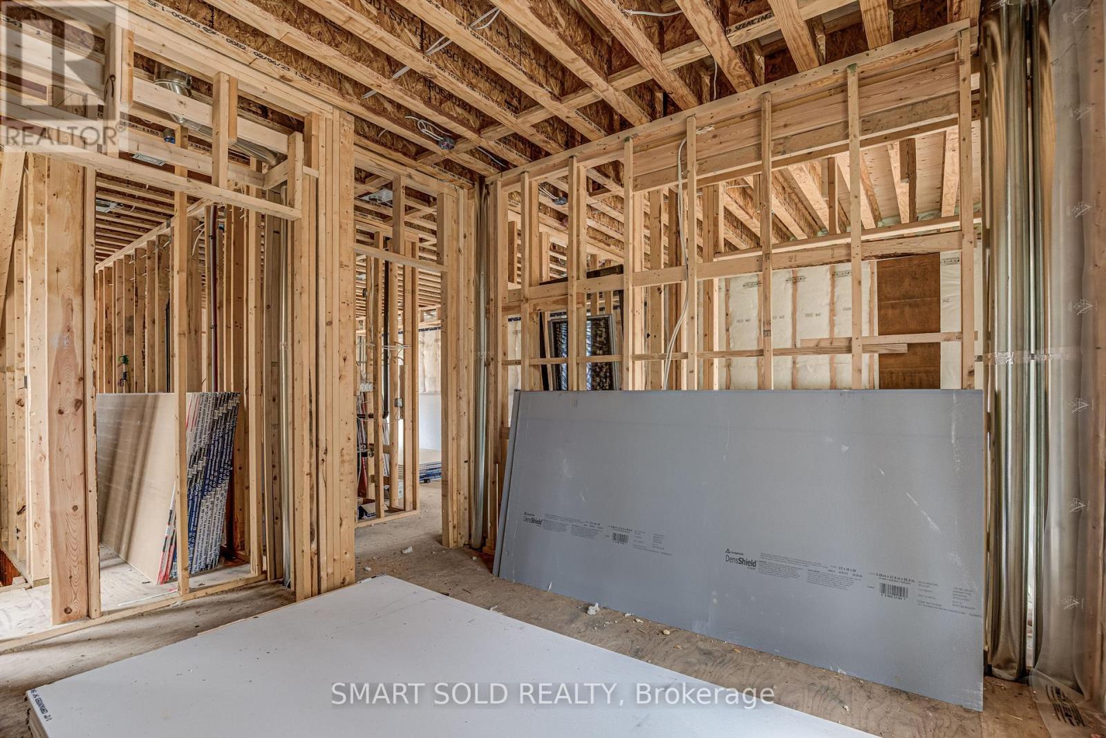 4 FORTY THIRD STREET