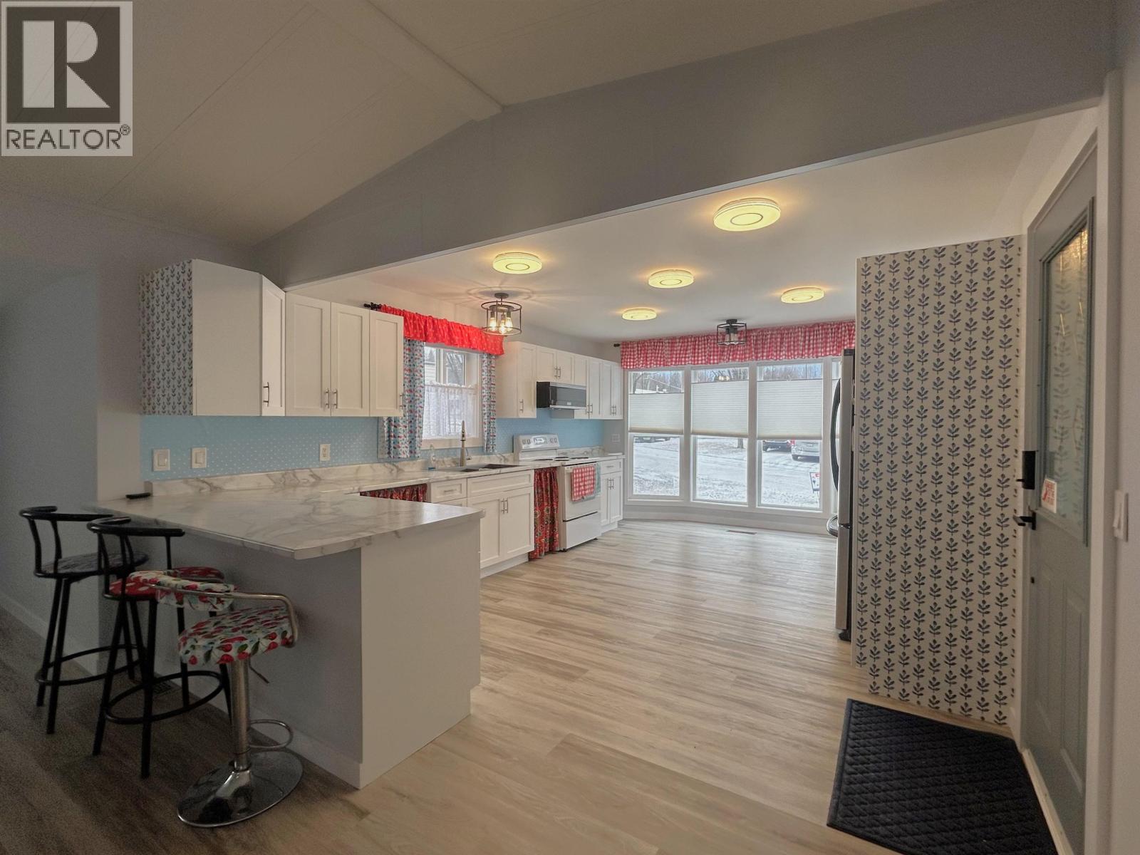 82 1000 INVERNESS ROAD