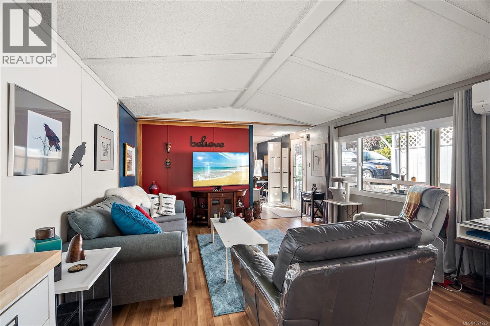 72 10980 Westdowne Rd