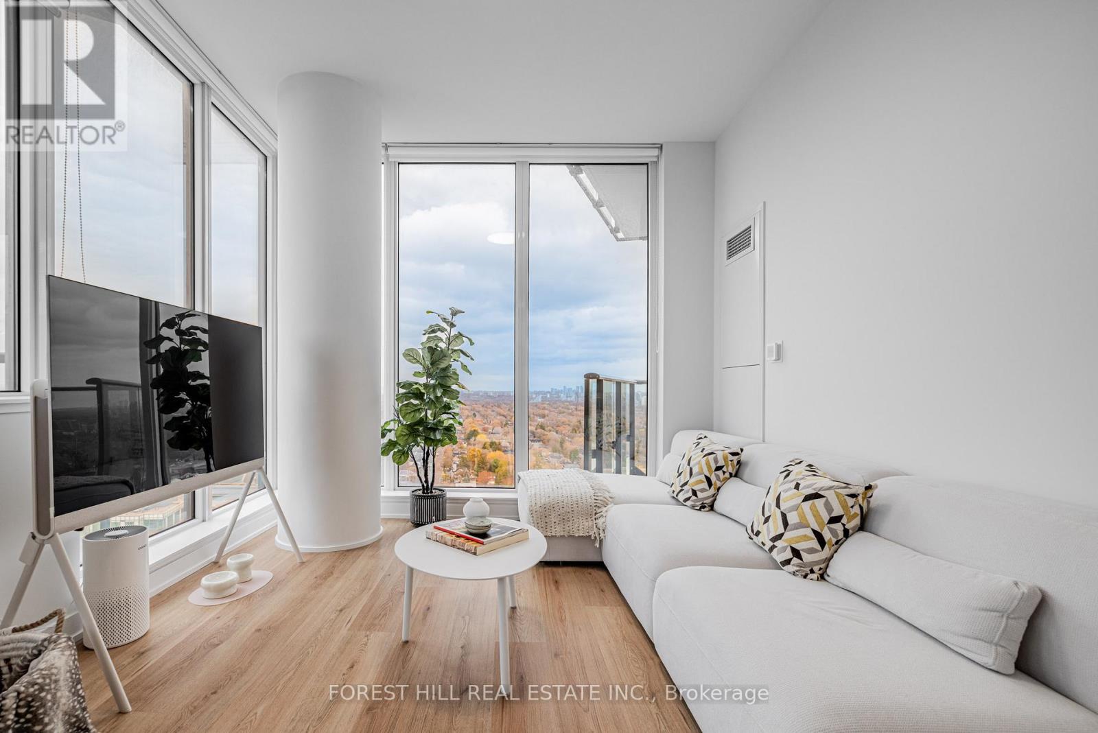 2910 - 15 ELLERSLIE AVENUE