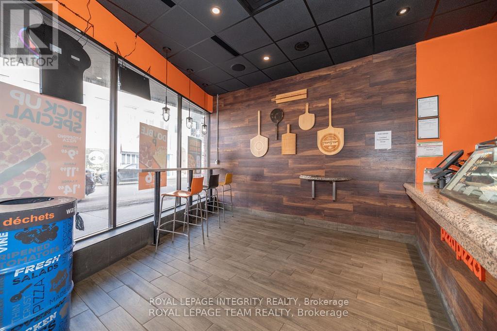 32 PEMBROKE STREET W