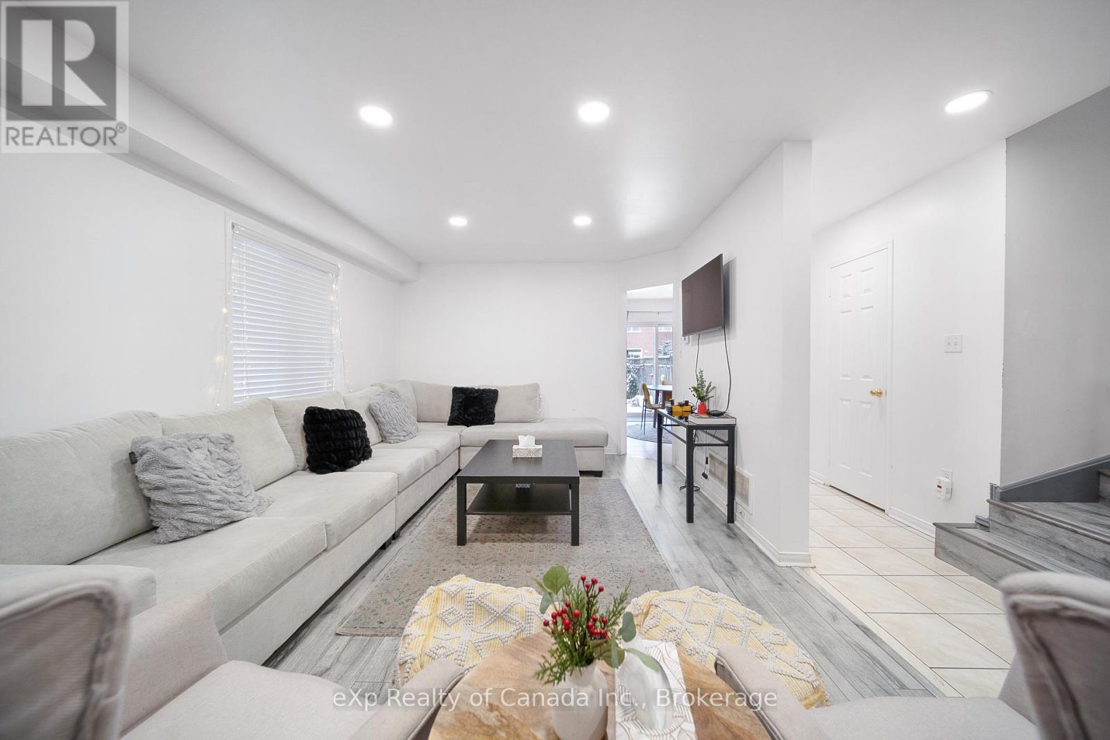 3314 FLAGSTONE DRIVE