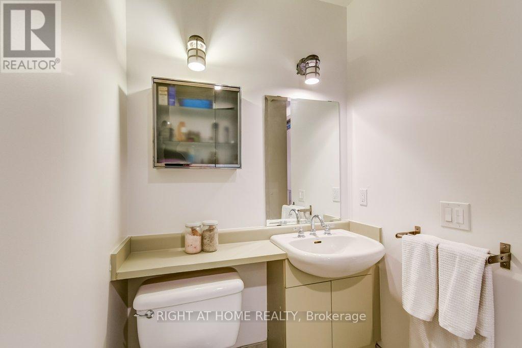 531 - 155 DALHOUSIE STREET