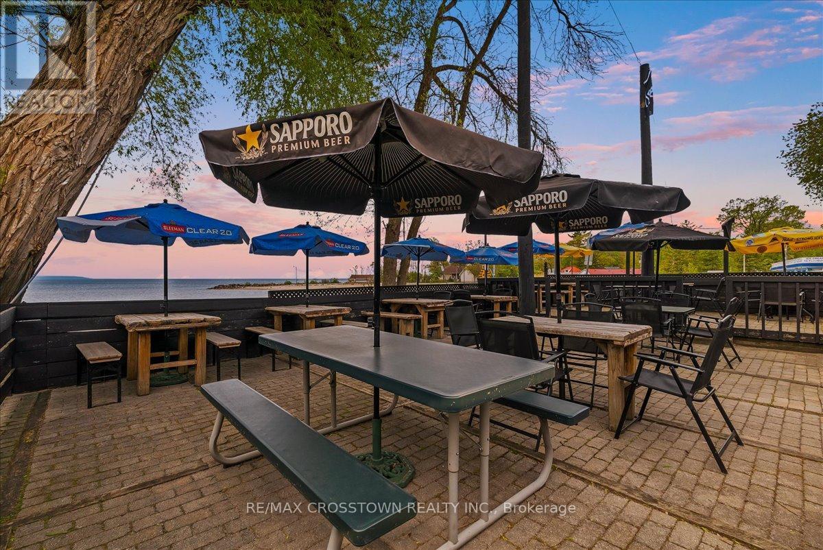 369 BALM BEACH ROAD W