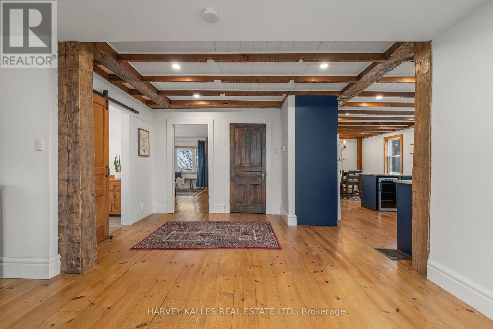 8 - 4427 COUNTY ROAD