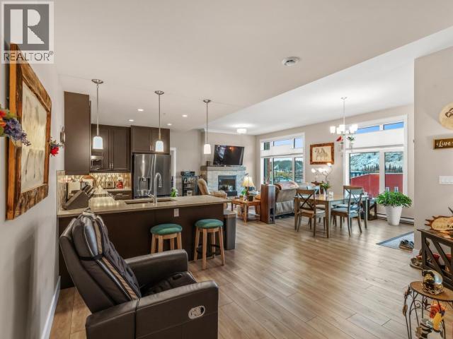 405-38 WATERFRONT PLACE