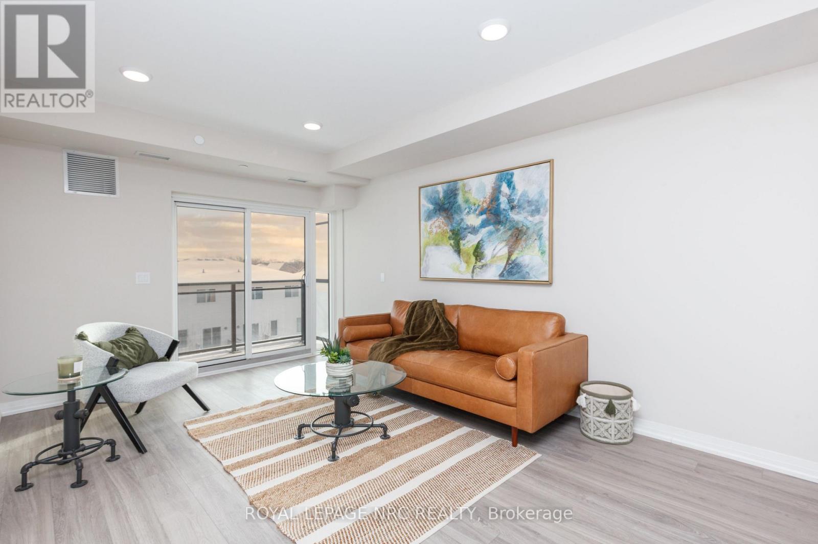 112 - 50 HERRICK AVENUE