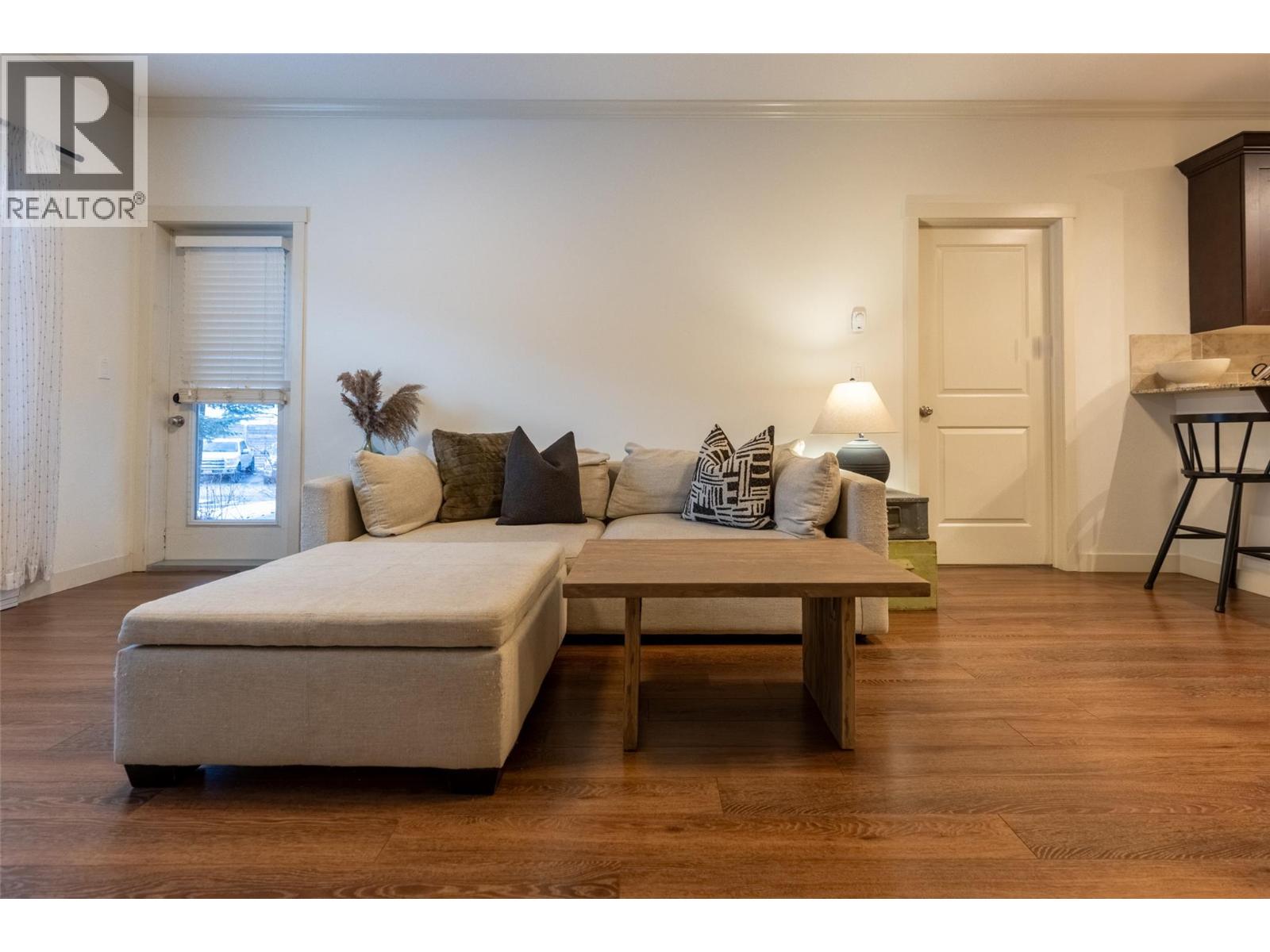 1330 Whitewood Crescent Unit# 104