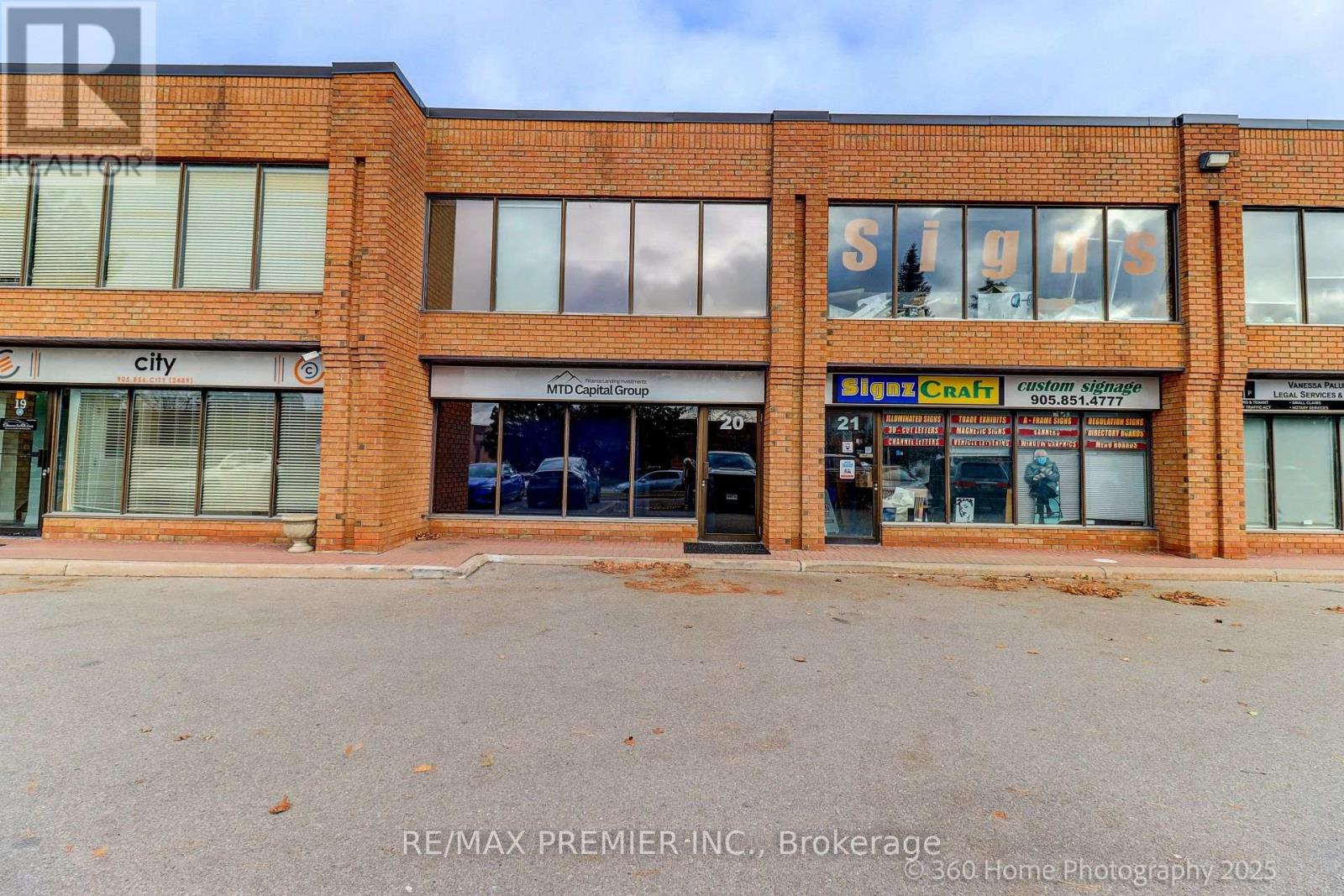 20 - 80 CARLAUREN ROAD N