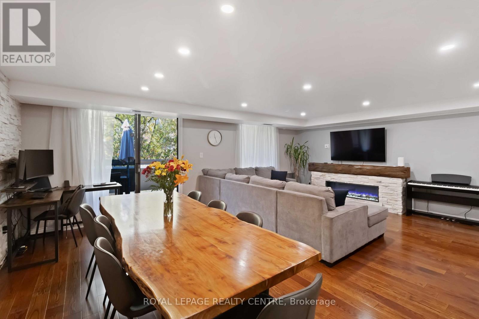 34 - 1330 MISSISSAUGA VALLEY BOULEVARD