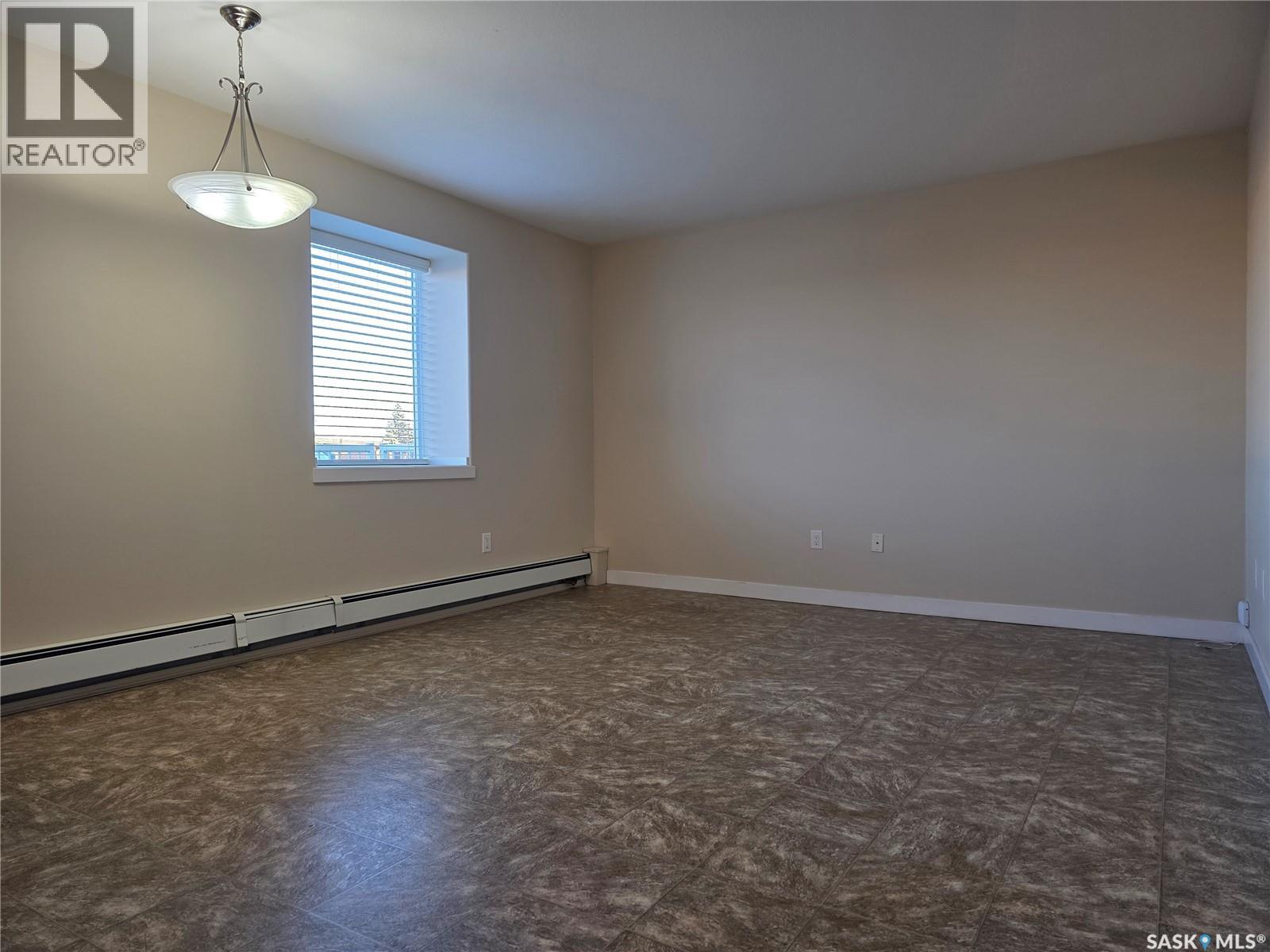 108 302 Bemister AVENUE E