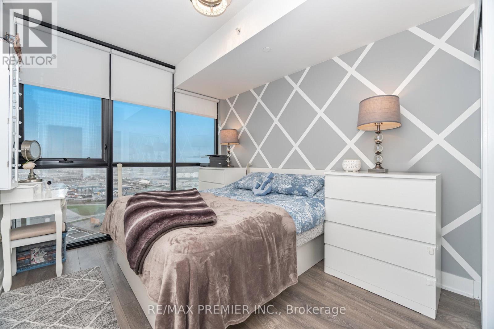 2107 - 2916 HIGHWAY 7 ROAD