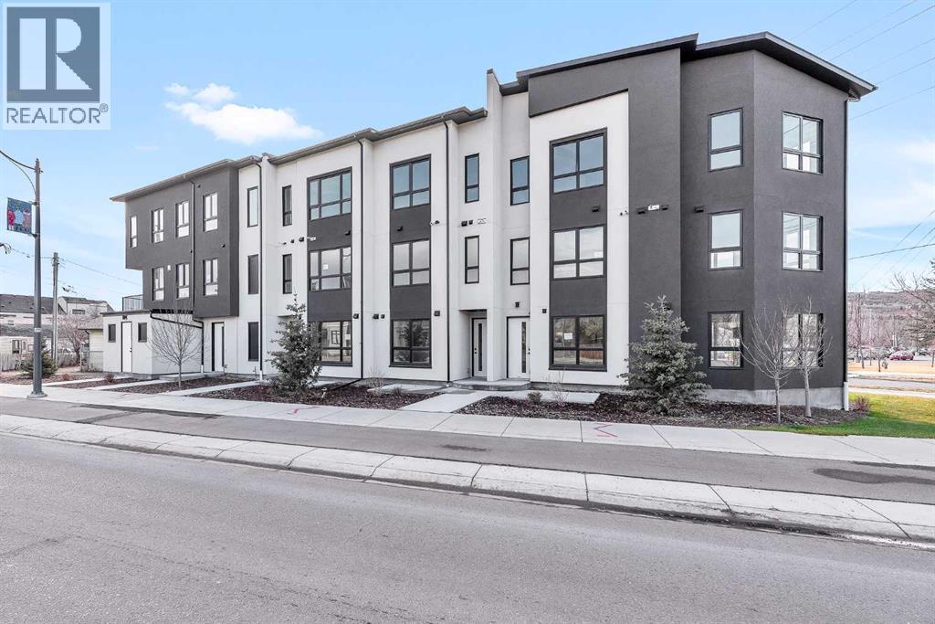 4905 Bowness Road NW