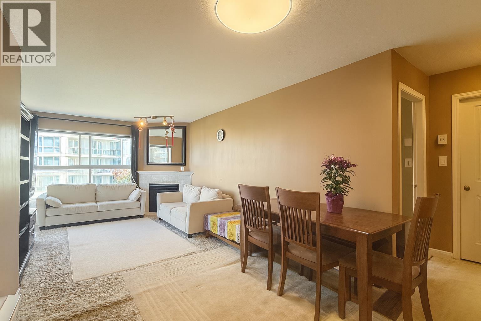 412 5880 DOVER CRESCENT