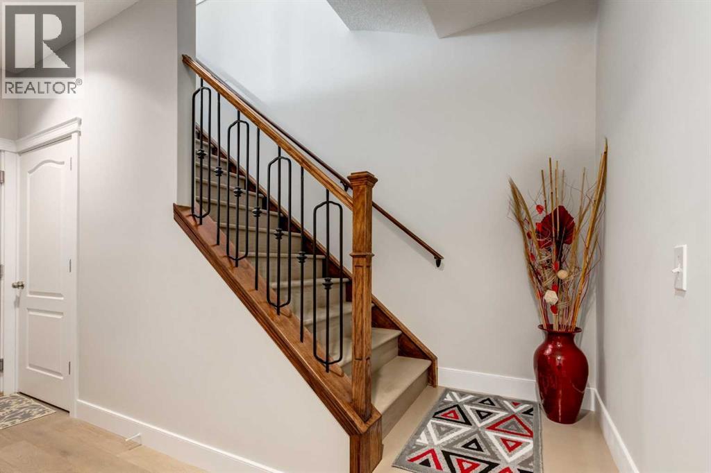 163 Cougarstone Court SW