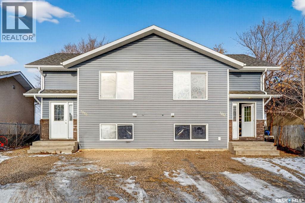 1812/1816 16th STREET W