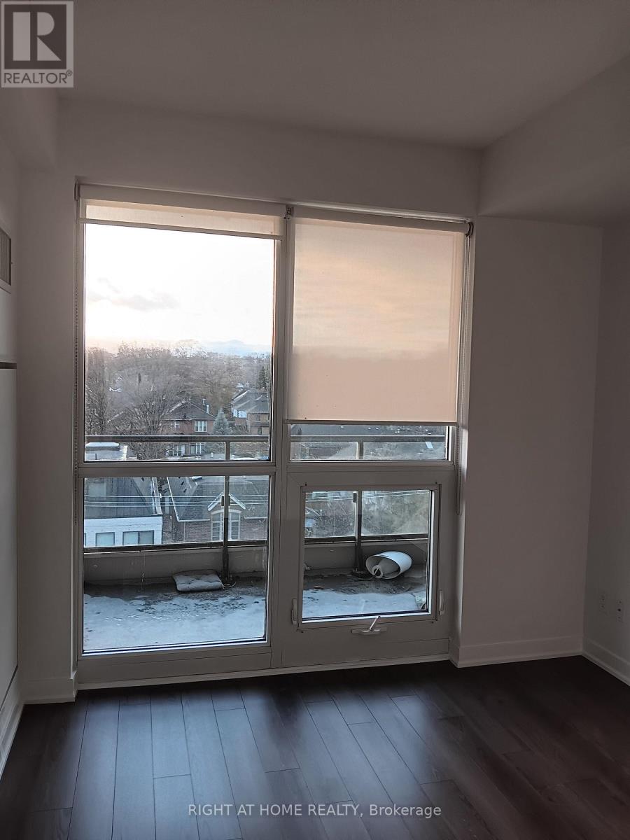 607 - 60 BERWICK AVENUE