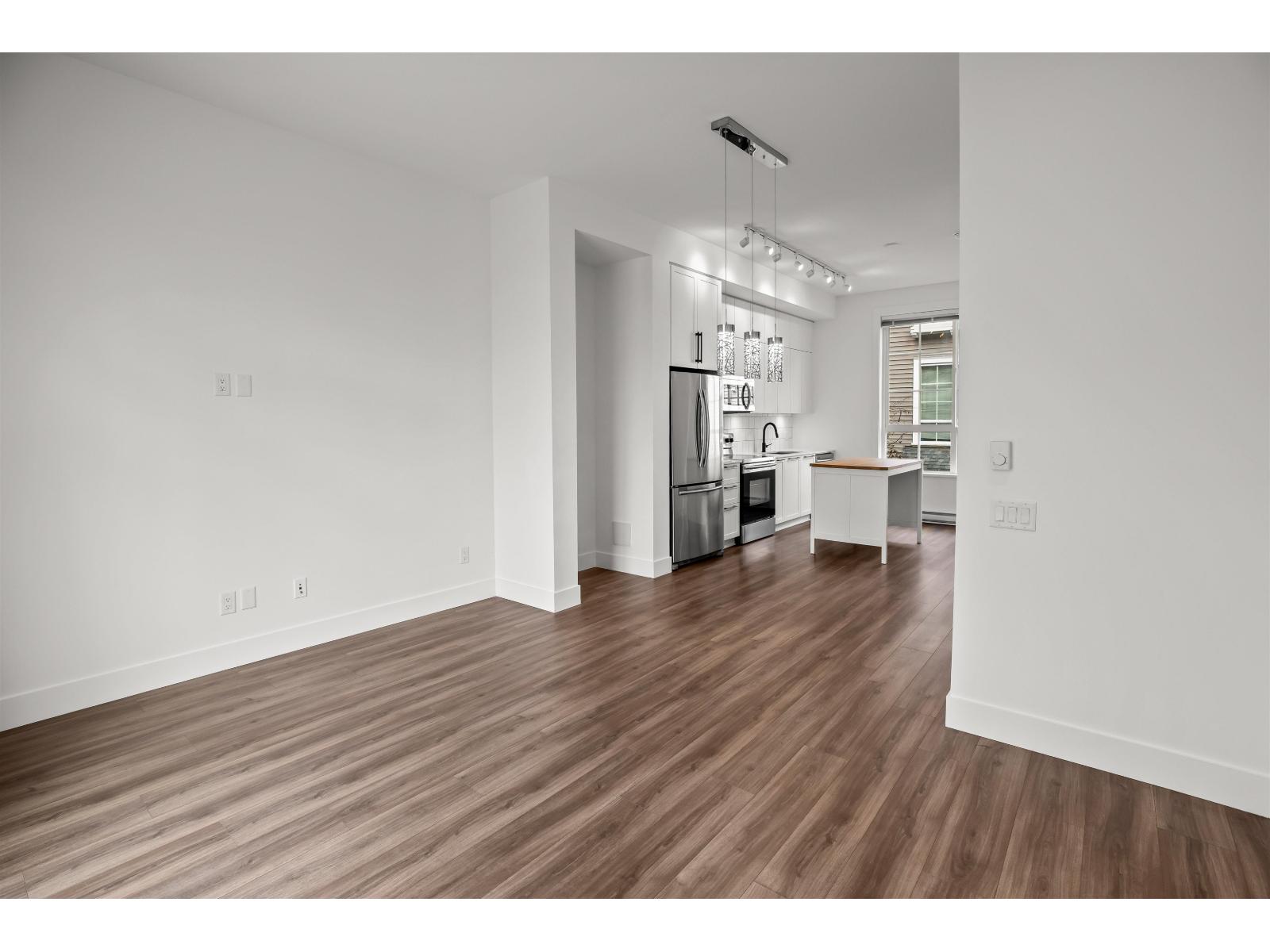 11 2838 LIVINGSTONE AVENUE