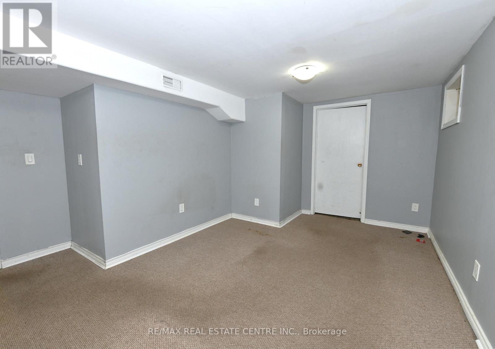 148 ONTARIO STREET N