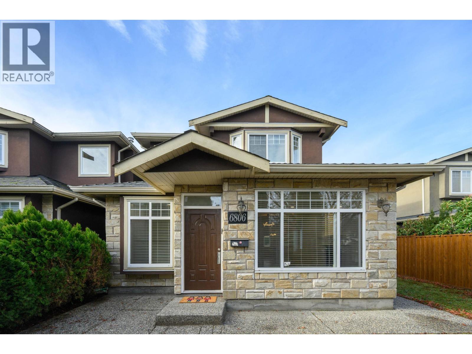 6806 DUNNEDIN STREET