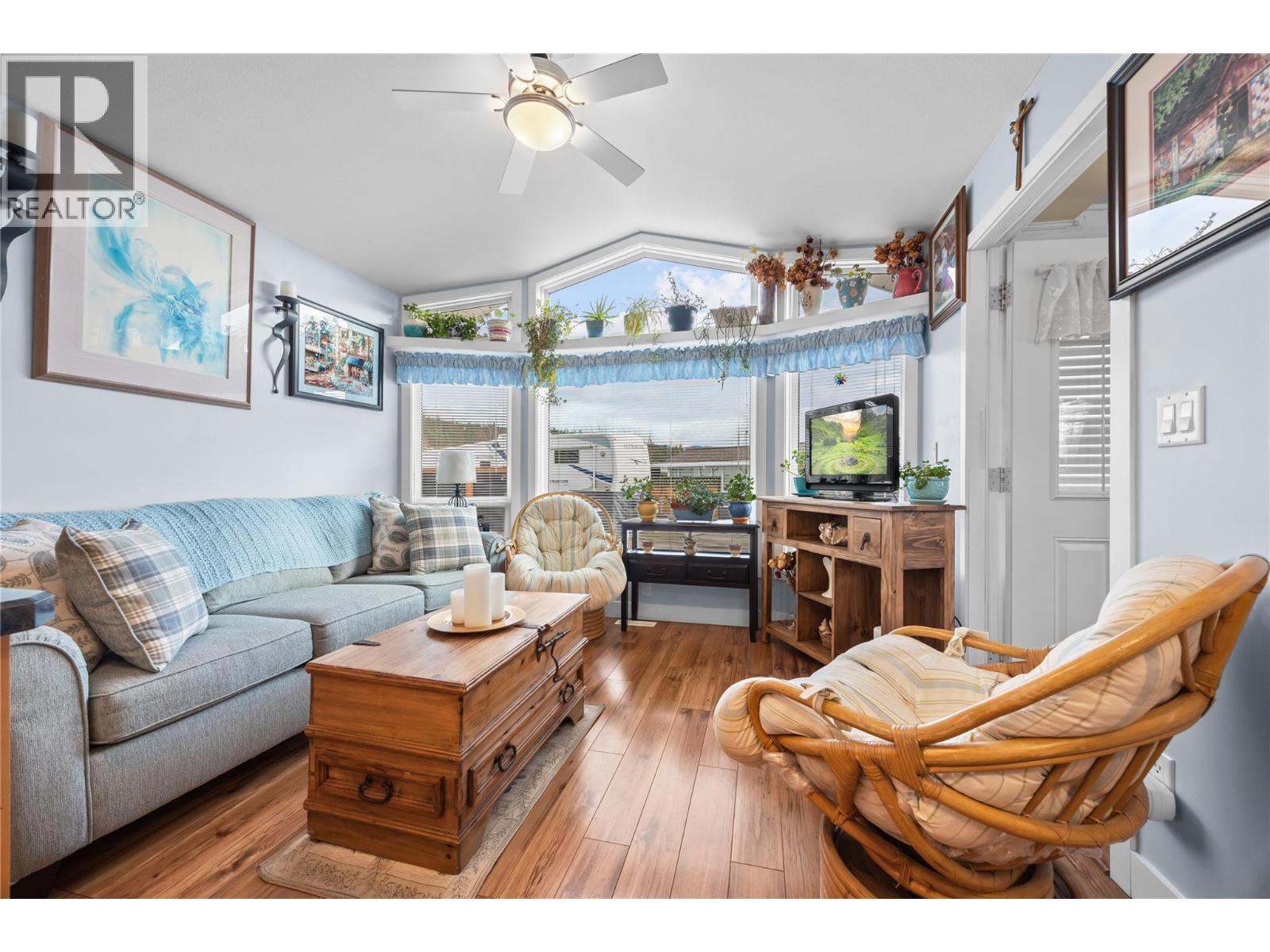 415 Commonwealth Road Unit# 313