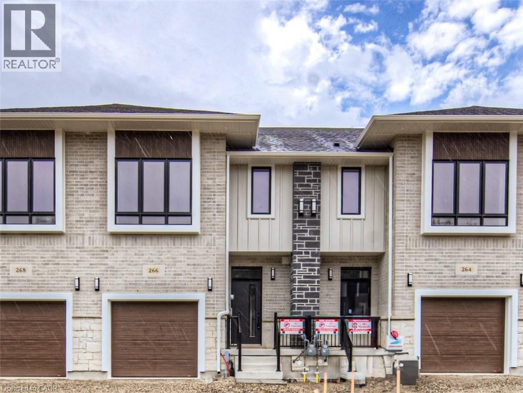 256 GREEN GATE Boulevard