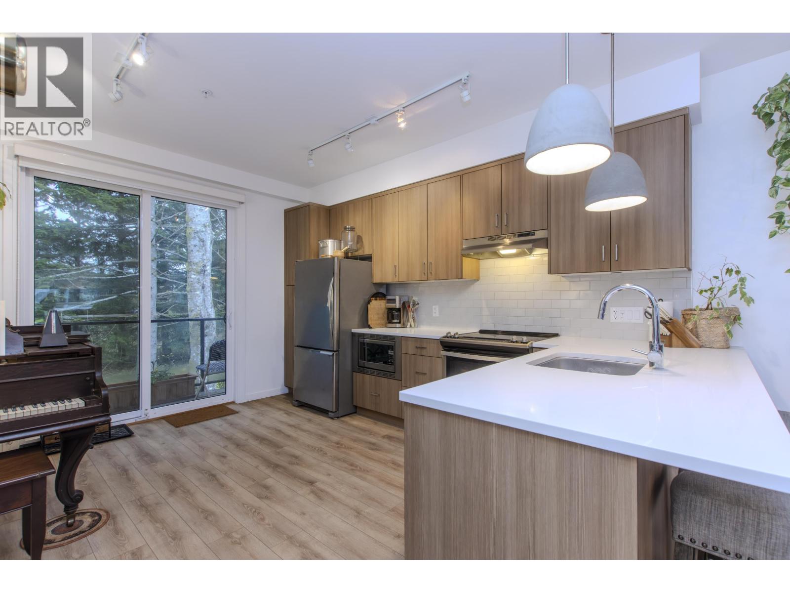 64 39769 GOVERNMENT ROAD