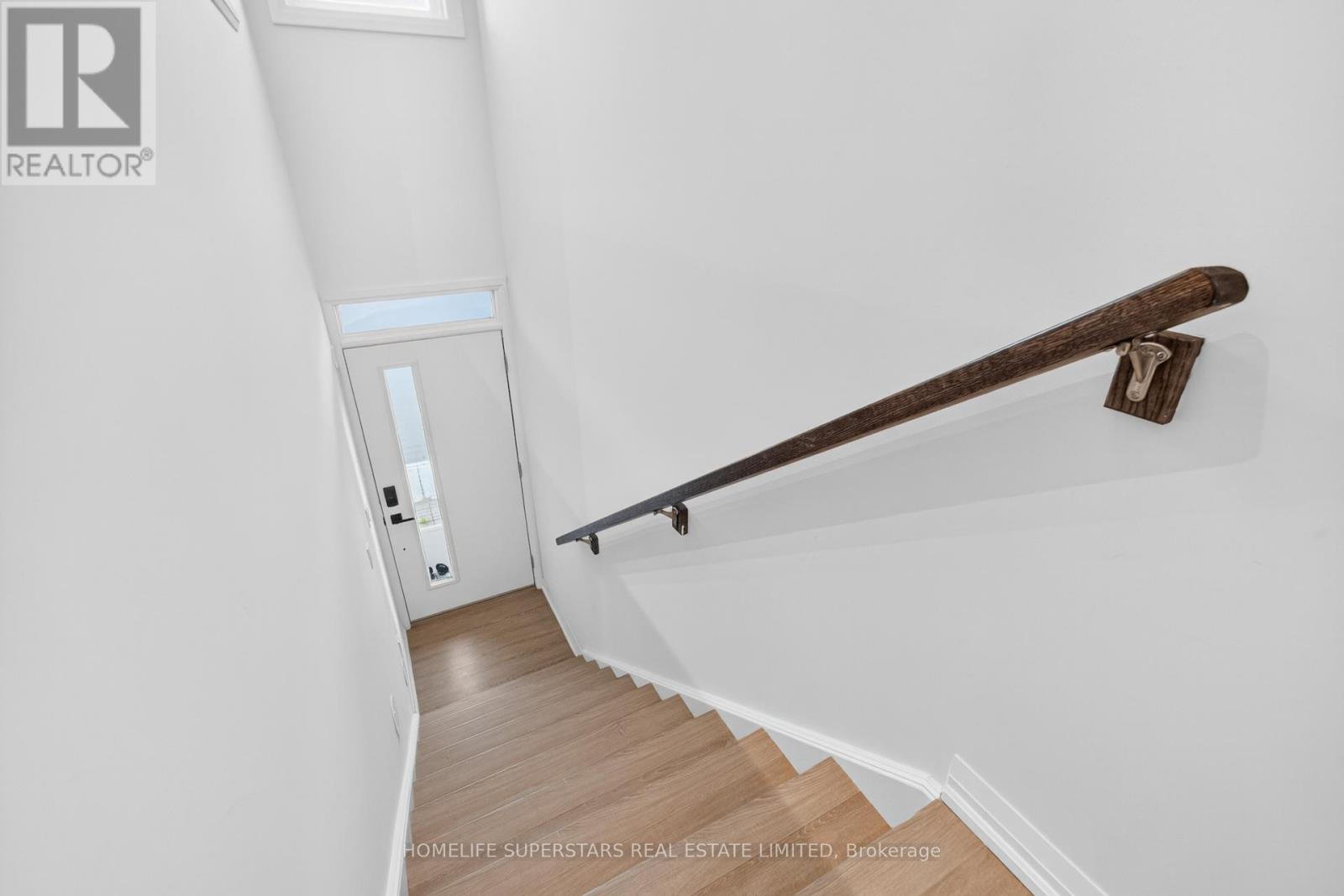 76 - 55 TOM BROWN DRIVE