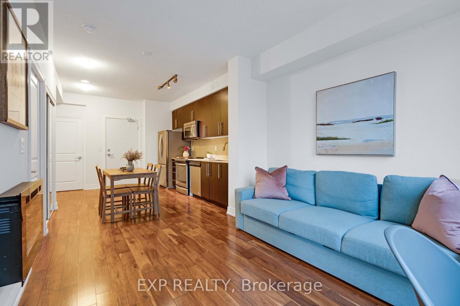 1705 - 510 CURRAN PLACE