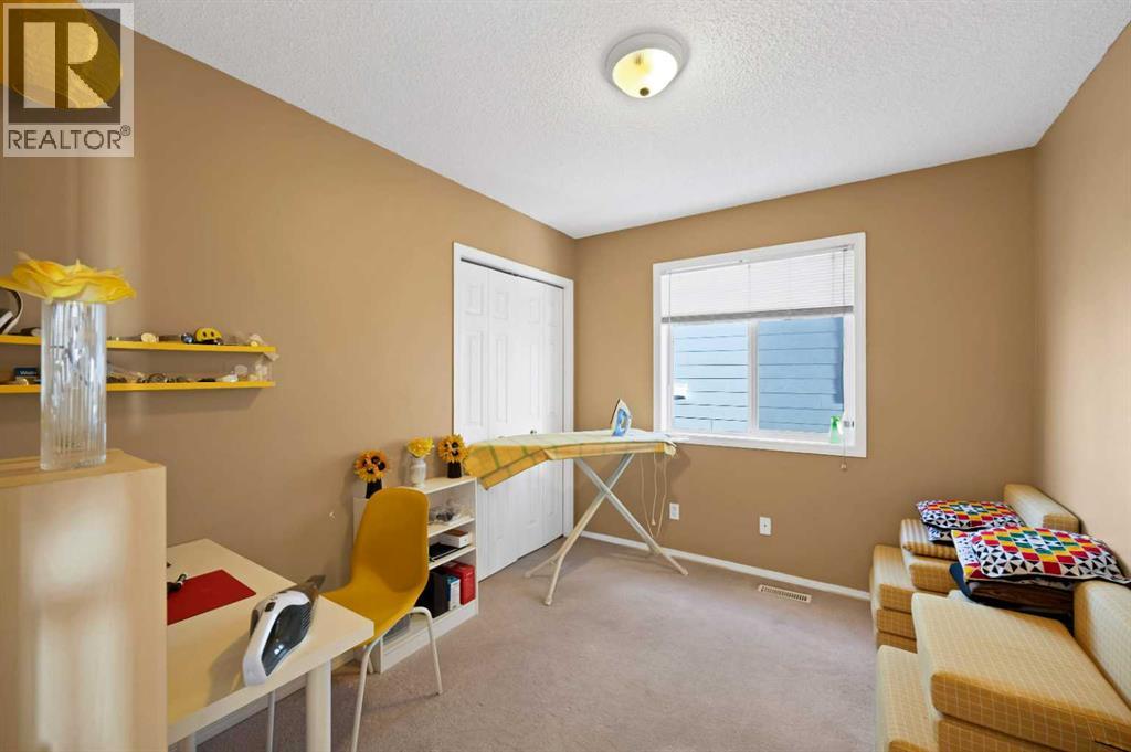 87 Taralea Gardens NE