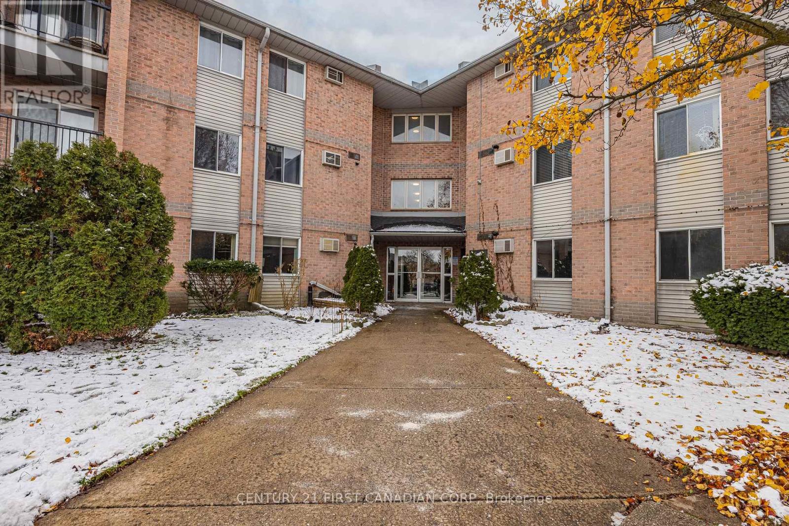 208 - 2228 TRAFALGAR STREET