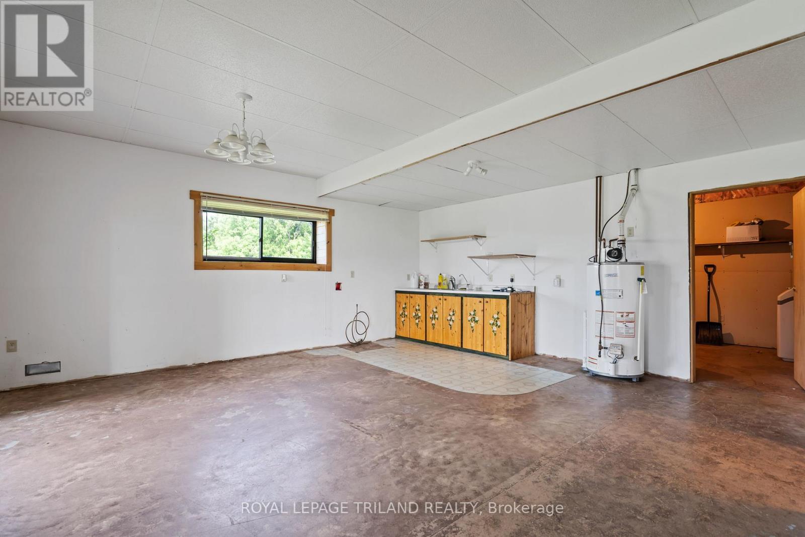 25090 DUNDONALD ROAD