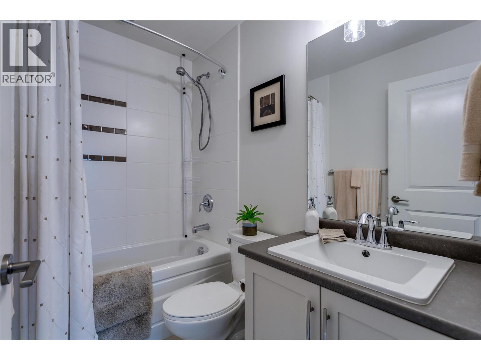 12875 Lake Hill Lane