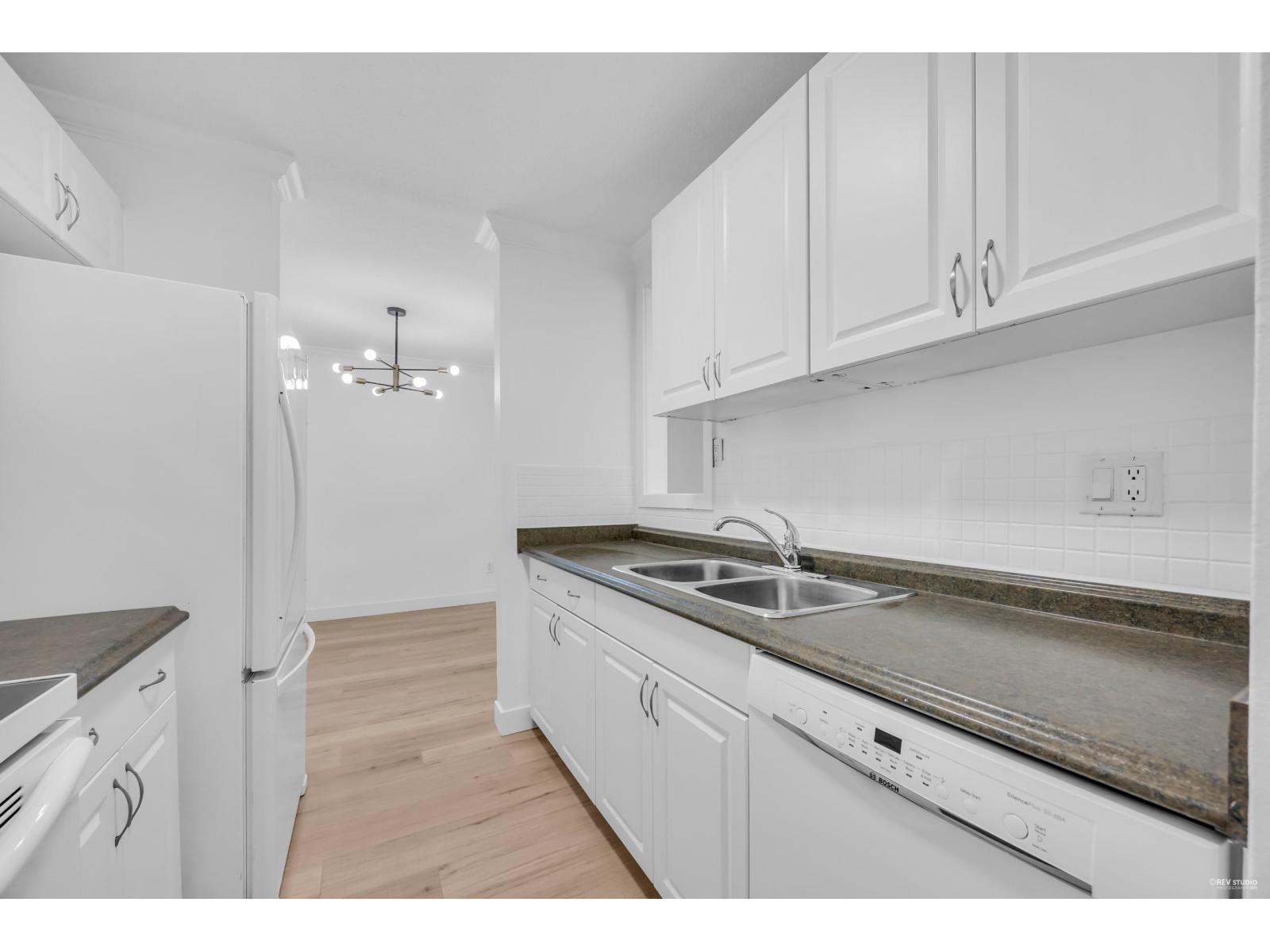 104 33598 GEORGE FERGUSON WAY