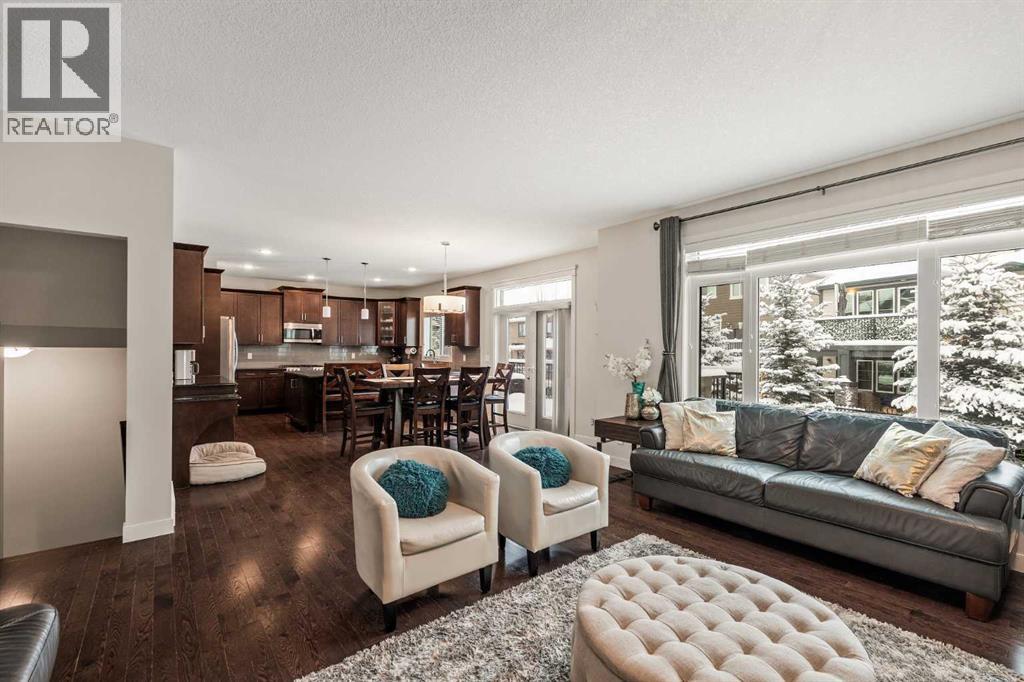 6 Crestridge Mews SW