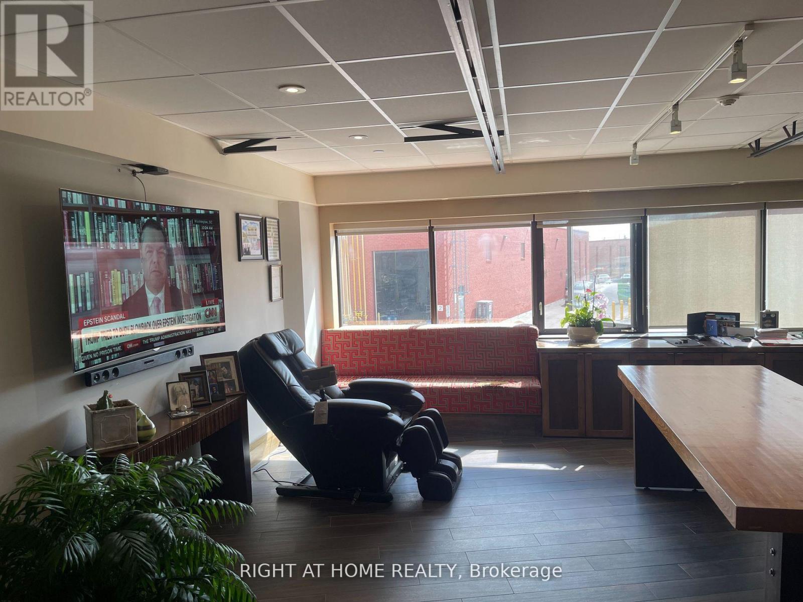 12 - 160 CIDERMILL AVENUE