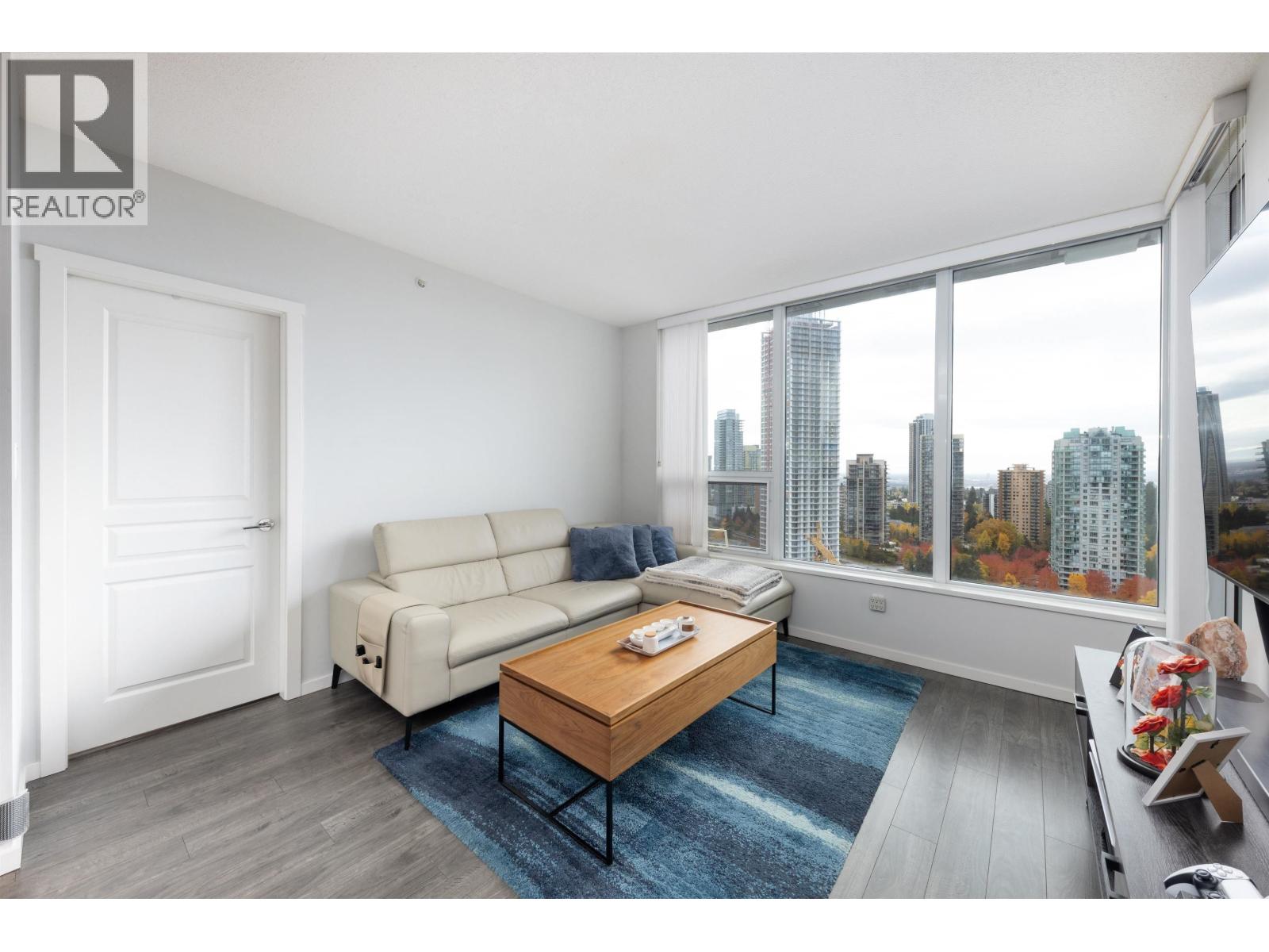 2805 5883 BARKER AVENUE