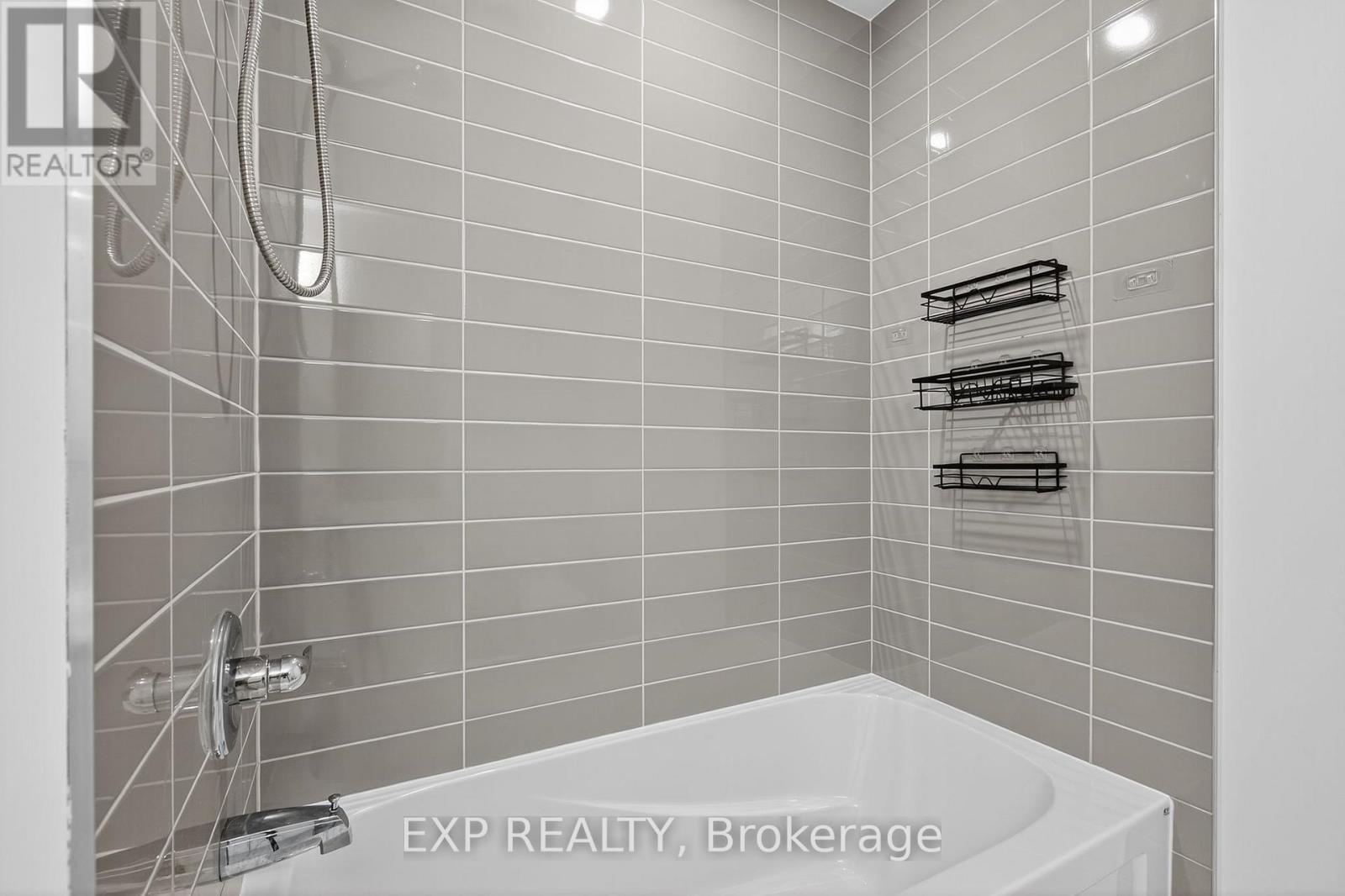 1467 BLACKMORE STREET