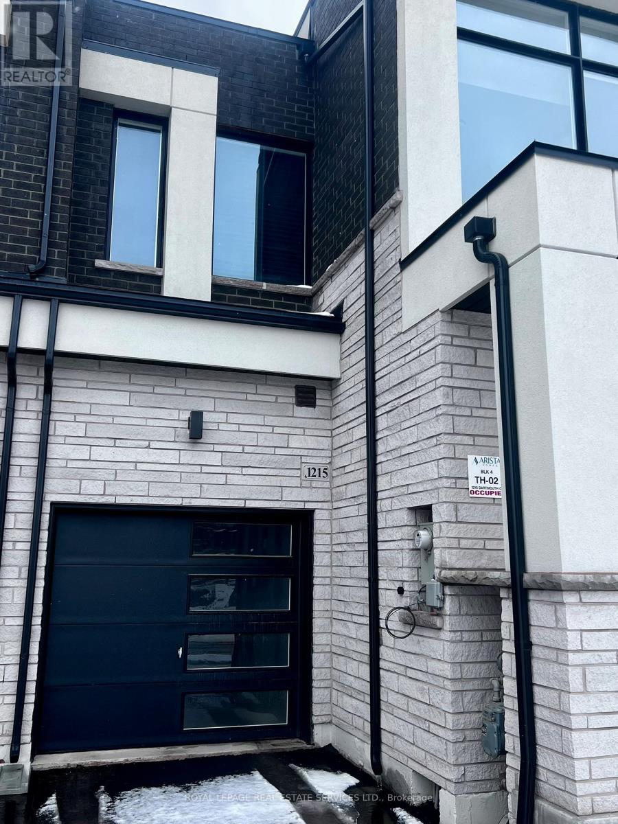 1215 DARTMOUTH CRESCENT