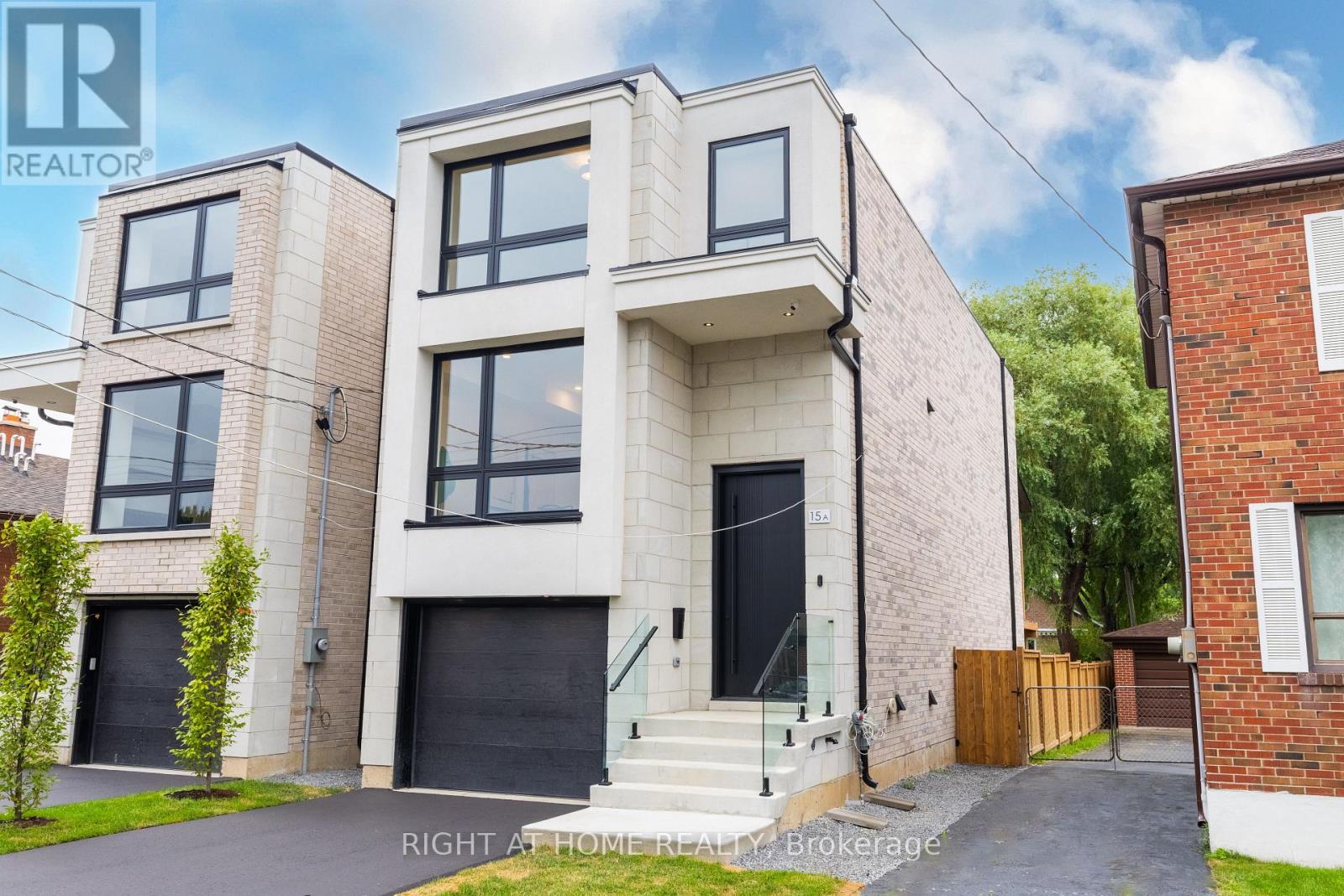 15A ROSEMEADE AVENUE