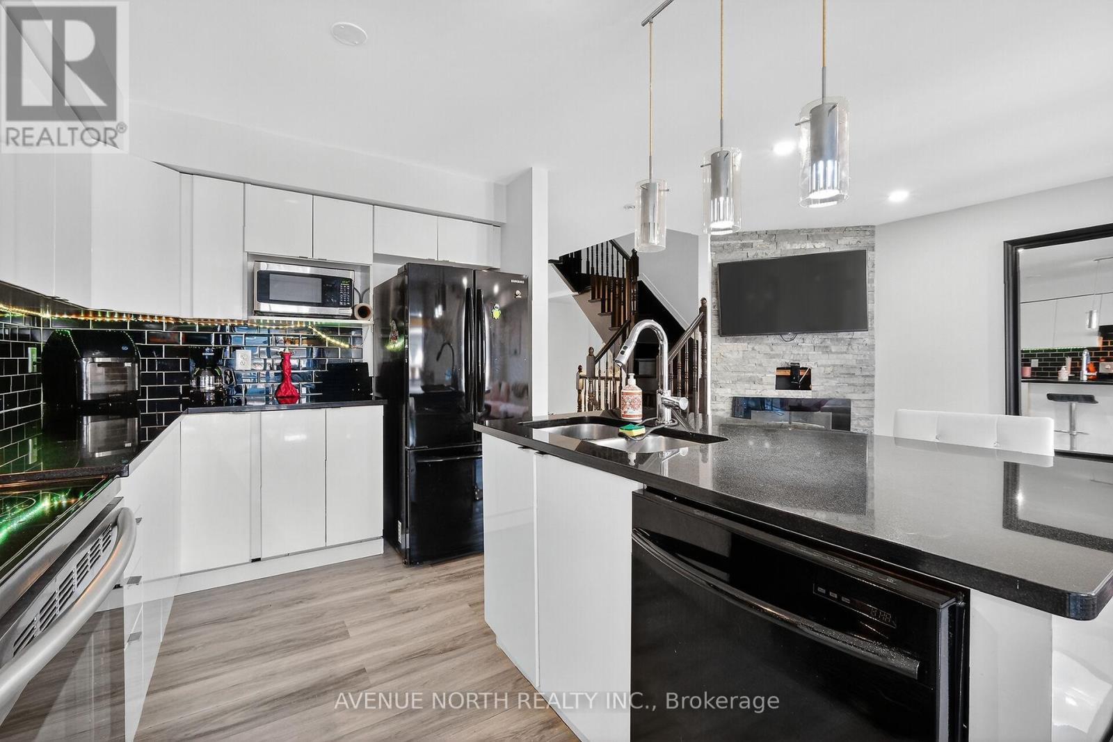 208 KINGSWELL STREET