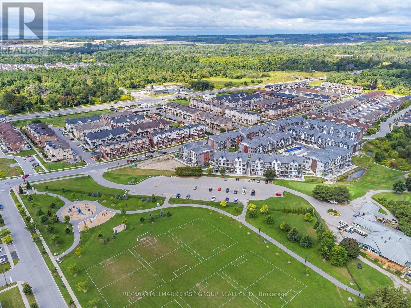 212 - 2635 WILLIAM JACKSON DRIVE