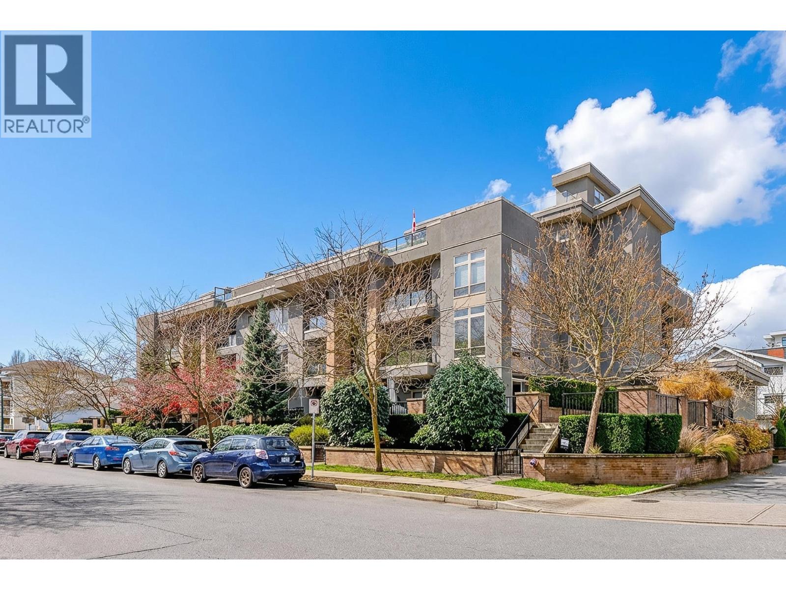 206 2349 WELCHER AVENUE