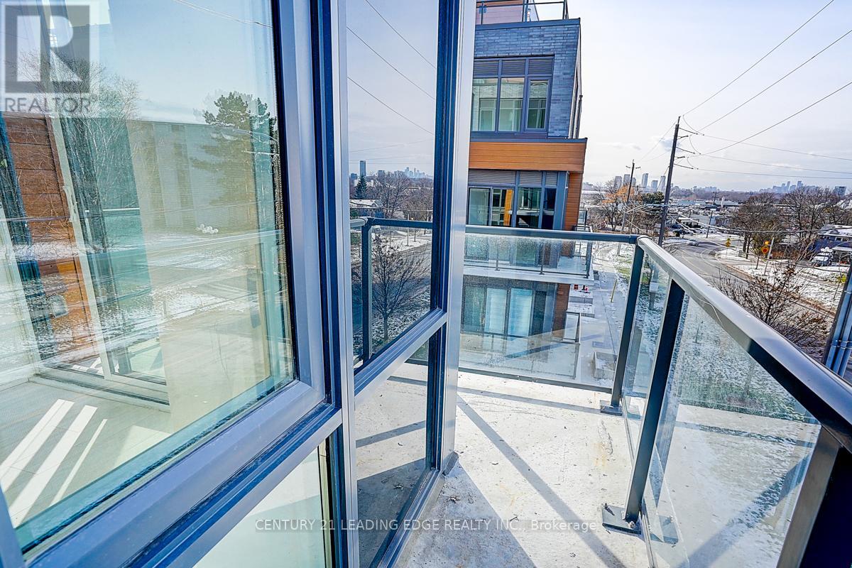 144 - 69 CURLEW DRIVE