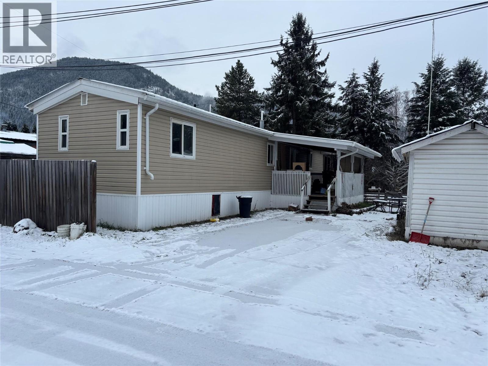 446 Lumby Mabel Lake Road Unit# B6