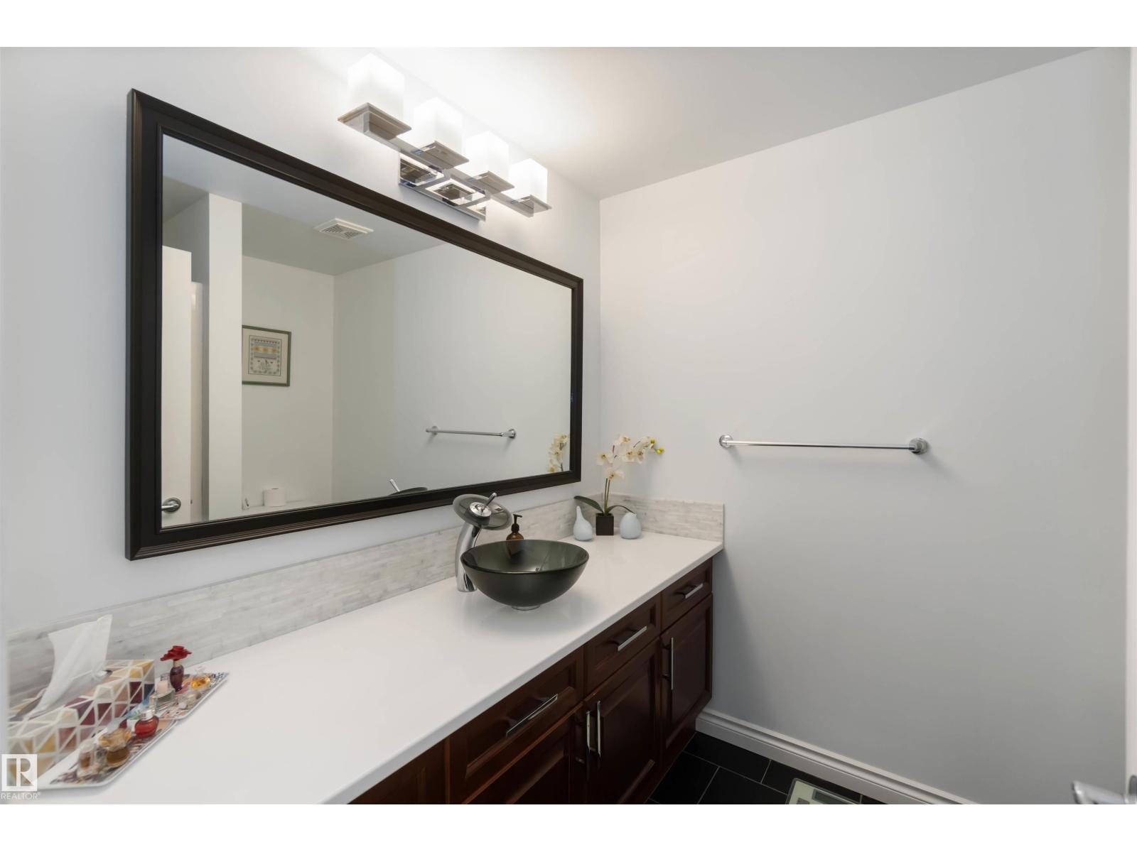 #1101 9020 JASPER AV NW