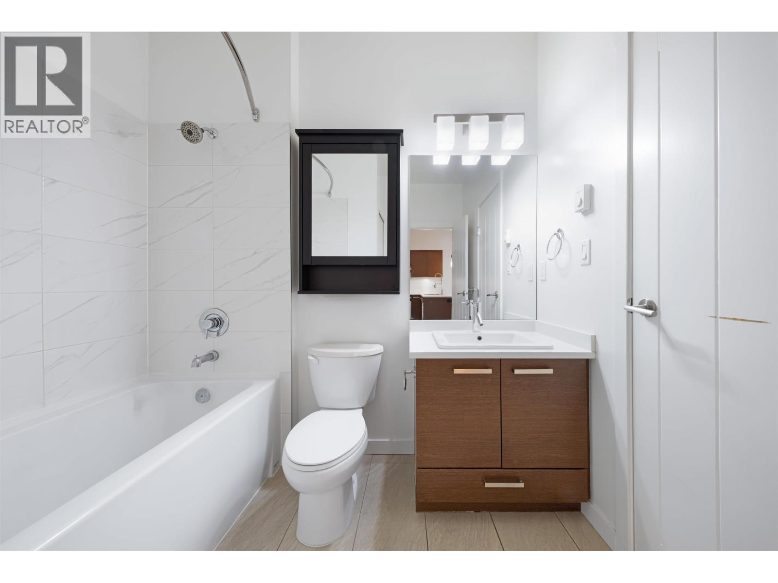 429 10880 NO. 5 ROAD