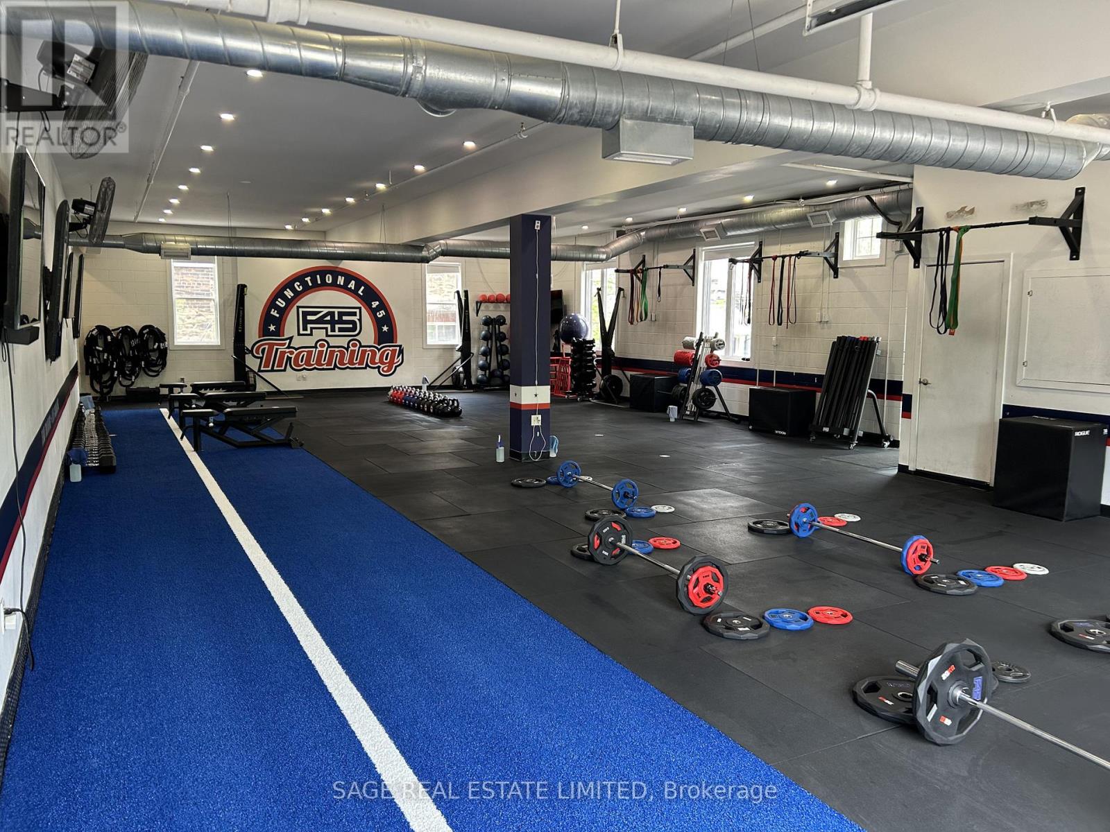 15 WELLINGTON STREET